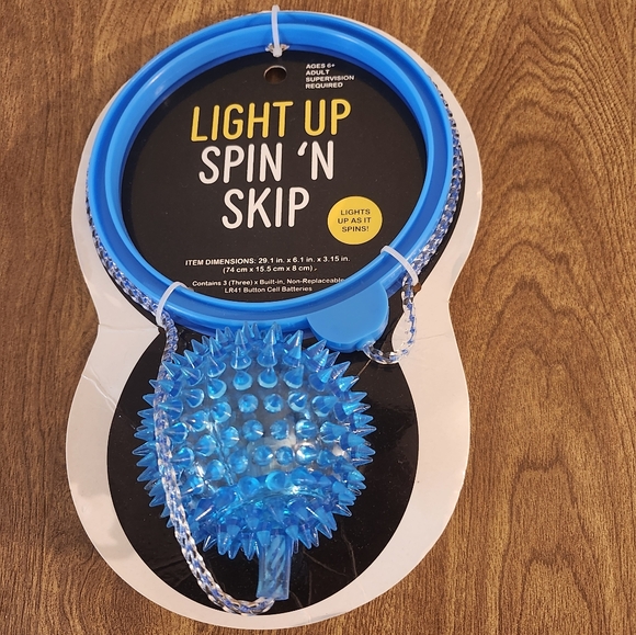 NWT Light Up Spin 'N Skip - Picture 2 of 3